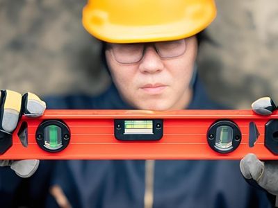 Level: A Precision Measuring Tool and the Foundation of Modern Industry
