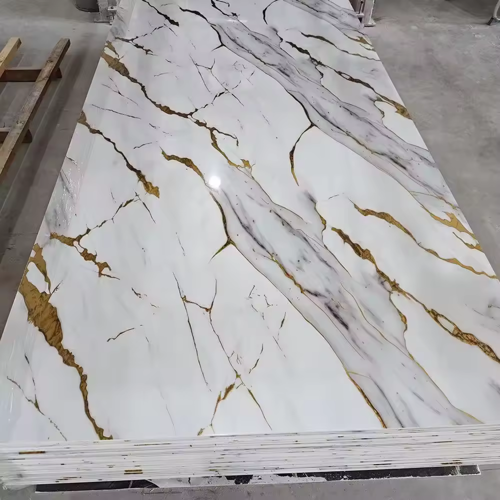 Losas de mármol UV de lujo, losas delgadas de mármol UV de interior con textura dorada de alto brillo, adecuadas para la decoración de paredes de salas de estar