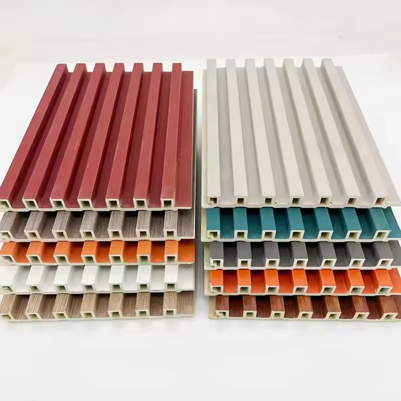 Nuevos productos populares: paneles de pared WPC con modelado multicolor para tiendas comerciales.