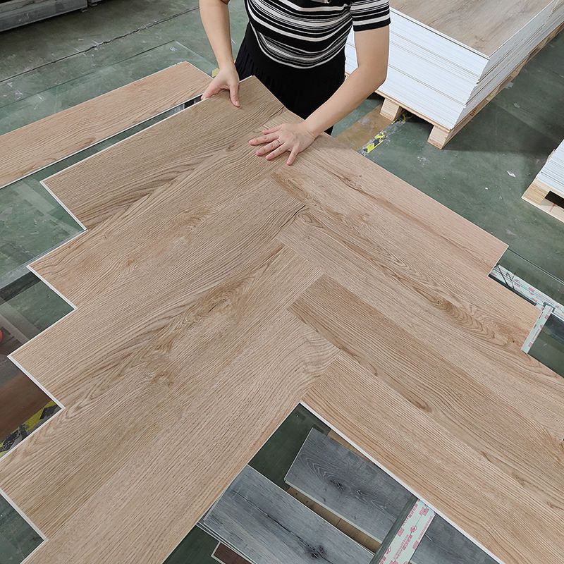 Quality Assurance SPC Flooring Herringbone Light Brown Wood Grain Home Improvement Floor