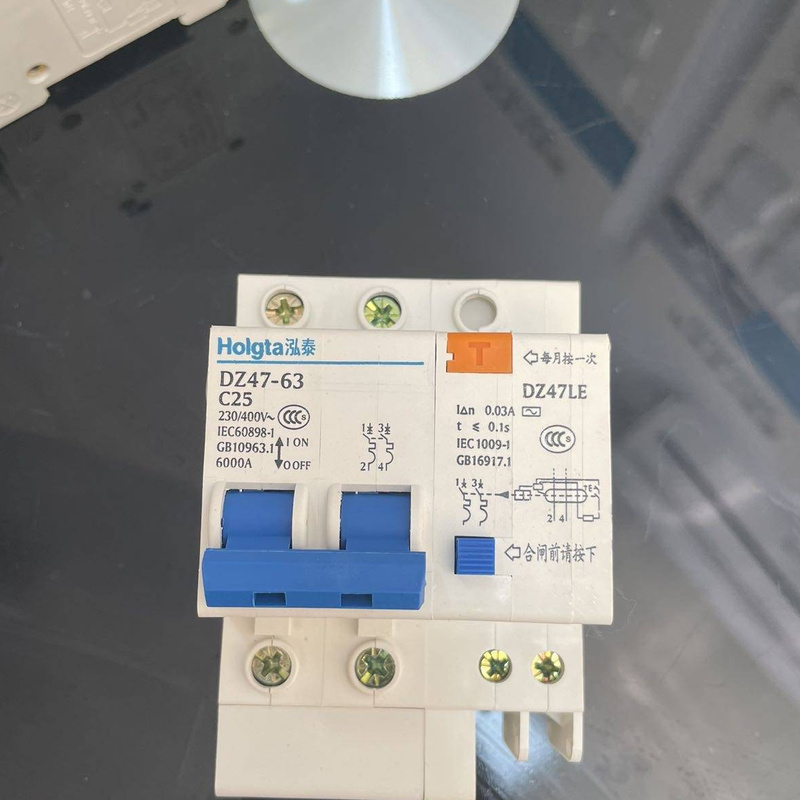 DZ47-63 Series Miniature Circuit Breaker, 230/400V MCB Distribution Protection Switch