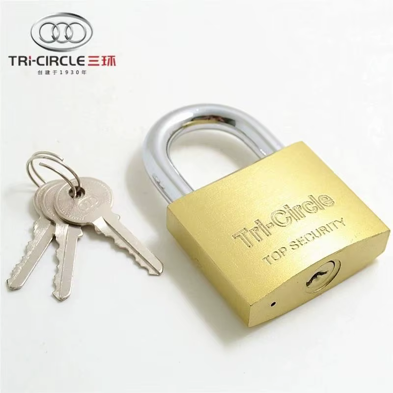 Three-Ring Imitation Copper Padlock: Sandblasted imitation copper iron lock body, chrome-plated thickened lock beam, all-copper lock cylinder, WA series short/long beam multi-size