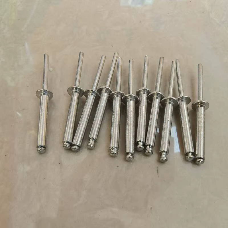 Galvanized cement nails, carbon steel straight nails, construction woodworking fixed round nails, bulk wholesale