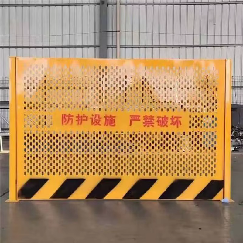 Construction Excavation Safety Barrier Fence for Site Perimeter Edge Protection and Isolation