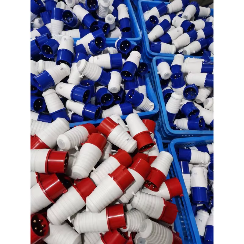 Industrial Plug and Socket 16A 220V/380V Waterproof Connector