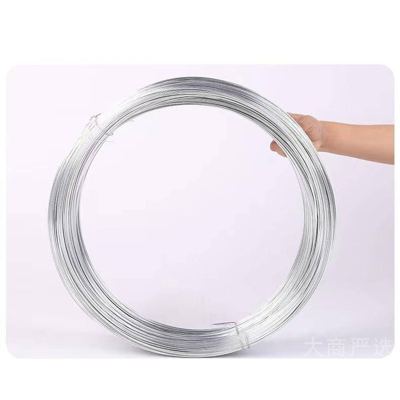 Alambre galvanizado de 0,7 - 5,0 mm de diámetro en guanyang, Shandong / venta al por mayor de SPOT general de construcción / Jardinería