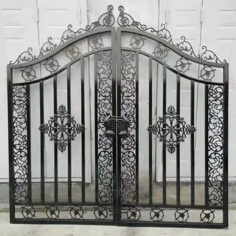 Puerta Principal de Hierro Forjado