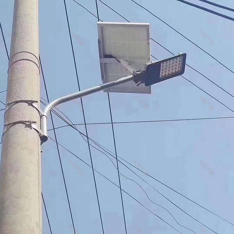 Curved Arm Solar Street Light, Outdoor Road Lighting LED Integrated Solar Lamp