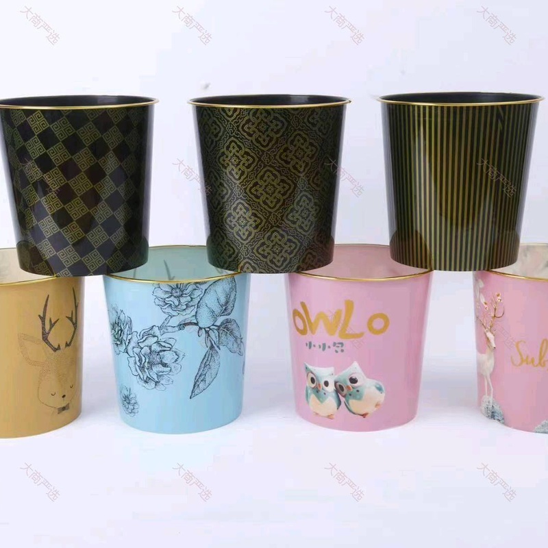 Cartoon Animal Print Plastic/Metal Small Trash Can	