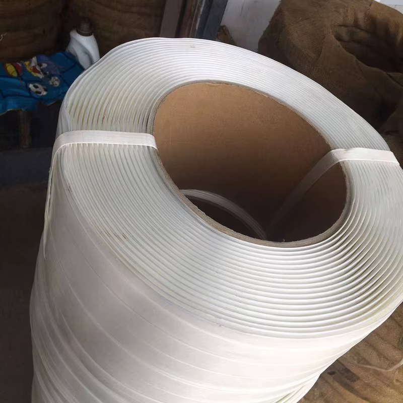 White PET plastic steel strapping with galvanized steel wire strapping buckle machine for semi-automatic strapping