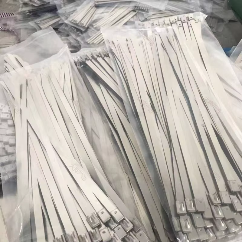 Nylon zip ties and stainless steel zip ties