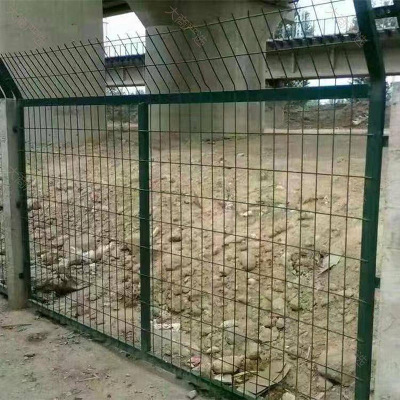 Green PVC Coated Welded Wire Mesh Fence Panel for Perimeter Security	