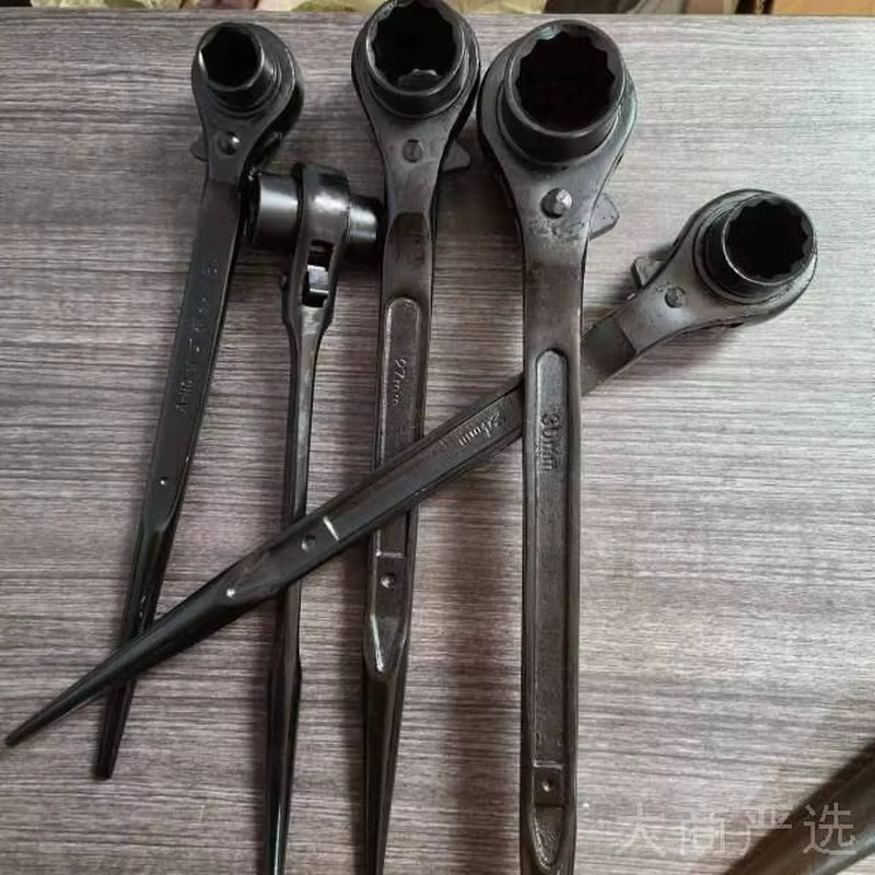 电泳尖尾棘轮扳手