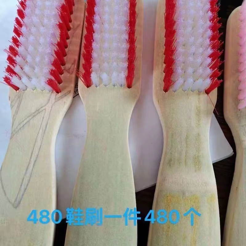 Cepillo de zapatos de bambú