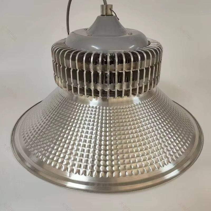 Full Power Air-cooled Fin Industrial Light