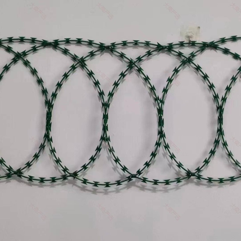 Flat blade prick rope