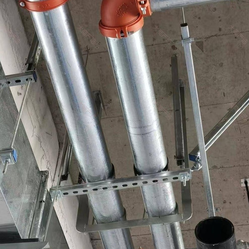 Combined Lateral Seismic Support Bracket Multi-Pipe Integrated Support	