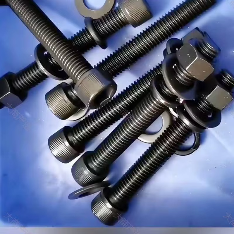 Pernos de cabeza cilíndrica con hexágono interior M3-M6