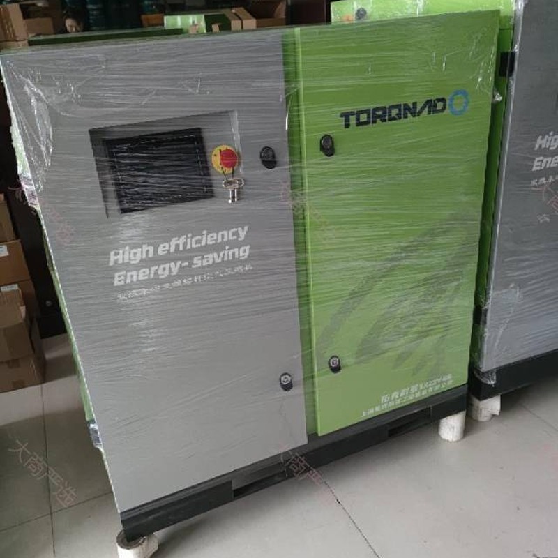 Tuoke Naiduo two-stage compression screw machine