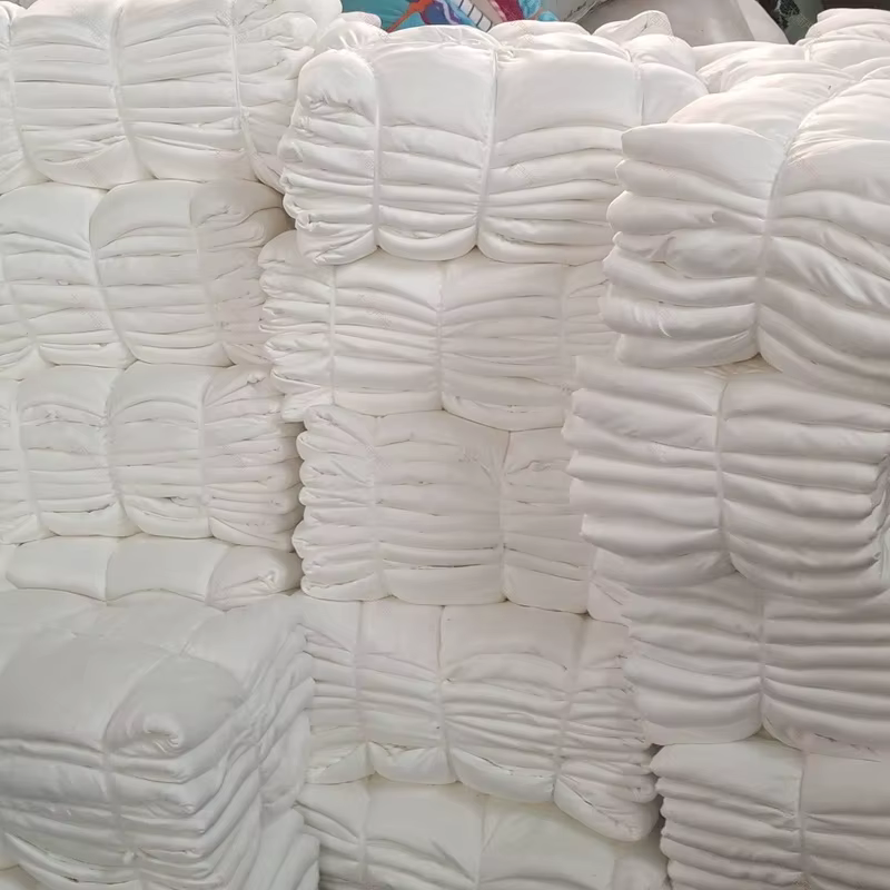 Trapos de Algodón Puro Blanco para Limpieza Industrial, Tela Lisa, Empacado en Paca Comprimida	
